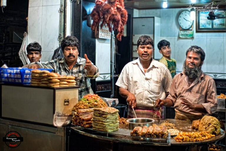 Street food vendors in Mumbai serving kebabs, rolls, and fried delicacies — capturing the vibrant essence of local food culture.