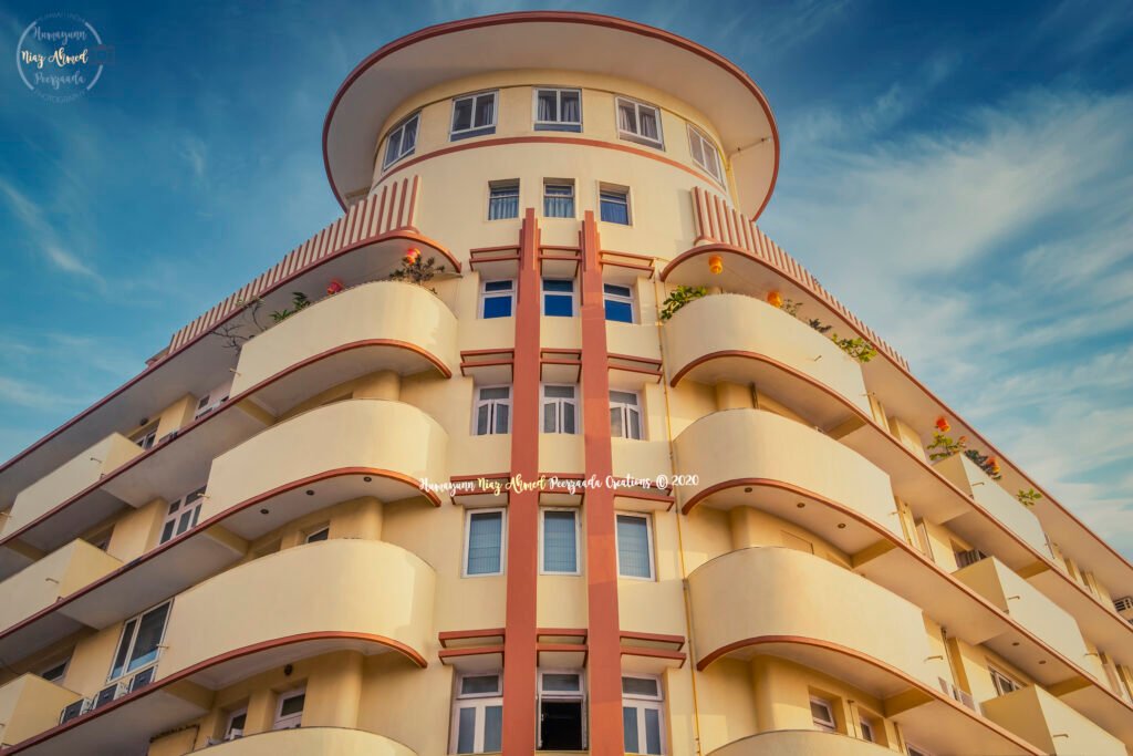 Elegant Art Deco building along Marine Drive, reflecting Mumbai’s golden architectural era.