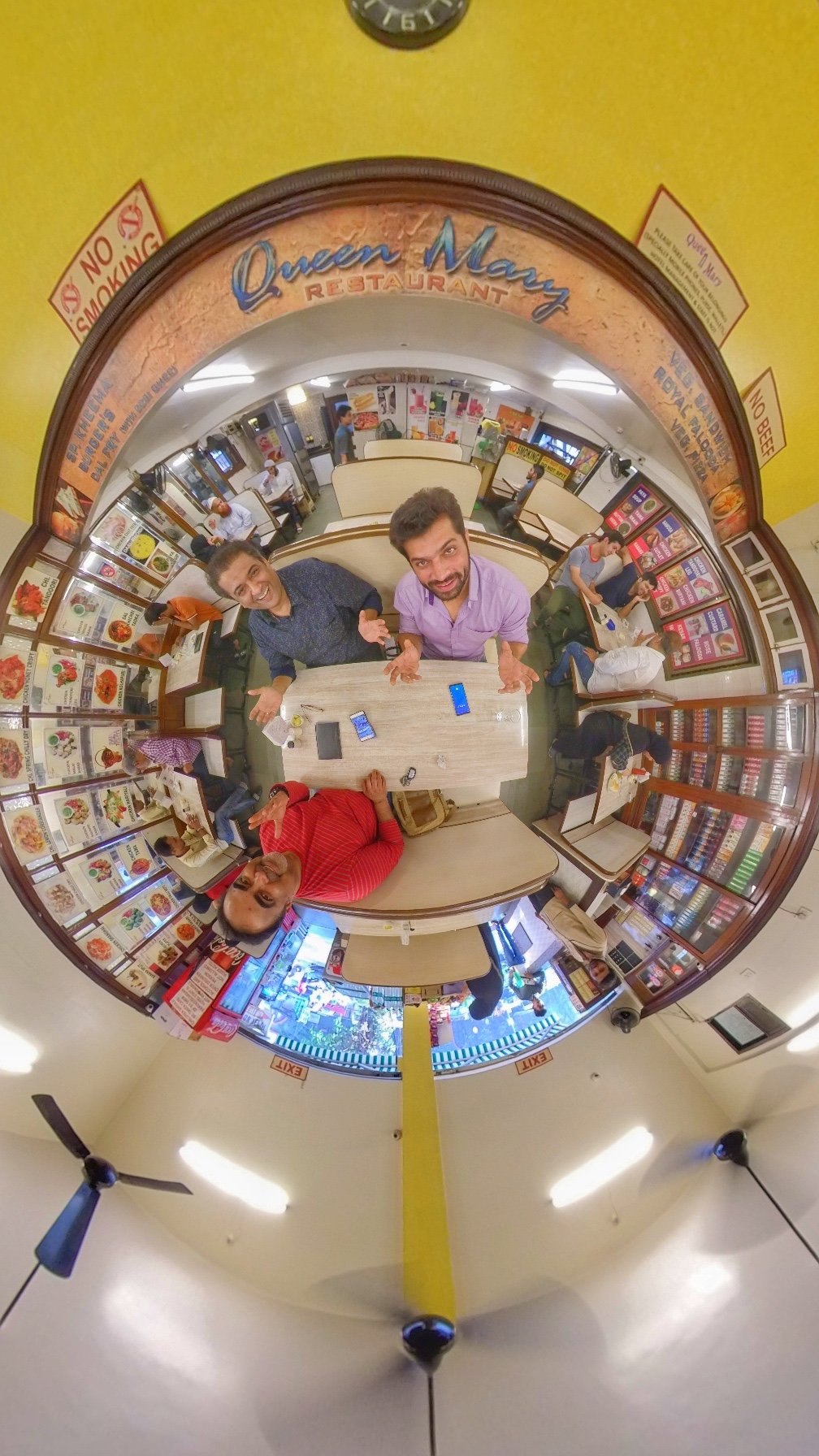 Ye dosti hum nahi chodengen .. eat the worlds best Kheema pav & omelette available only at Queen Mary Restaurant, Mazgaon with super se bhi uper friends Javed Khan & Salim Baig