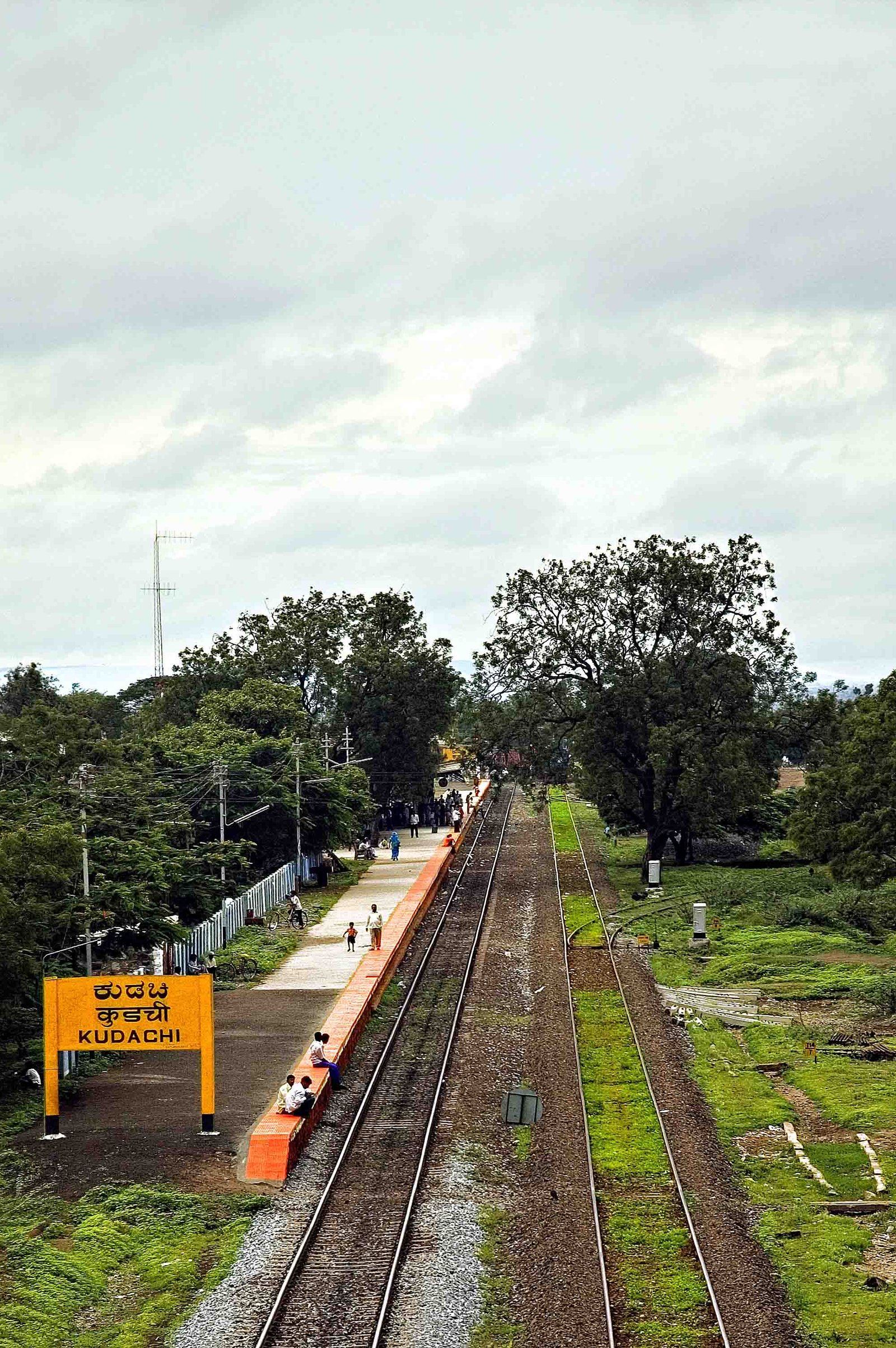 Kudachi Railway Station stahdr2